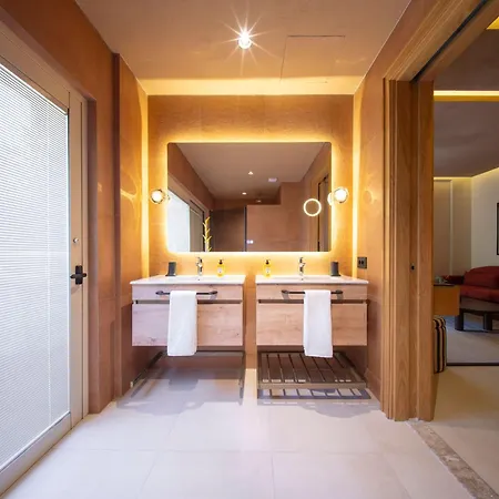 מלון Casa Fontana אלאקאטי